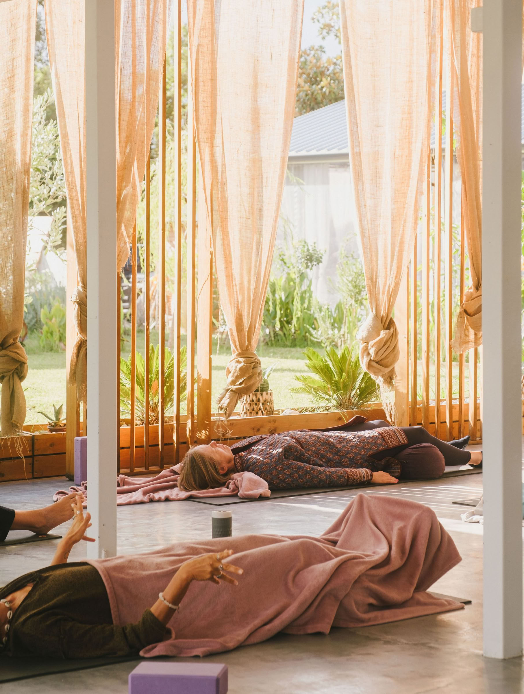 200-Stunden-Grundausbildung in Vinyasa und Yin