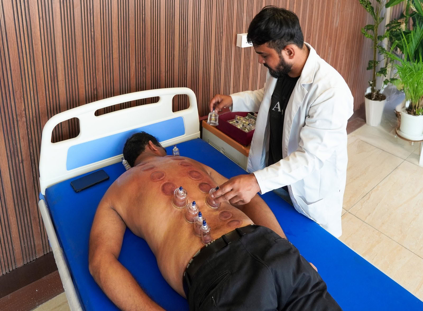 Unterstützung beim therapeutischen Fasten