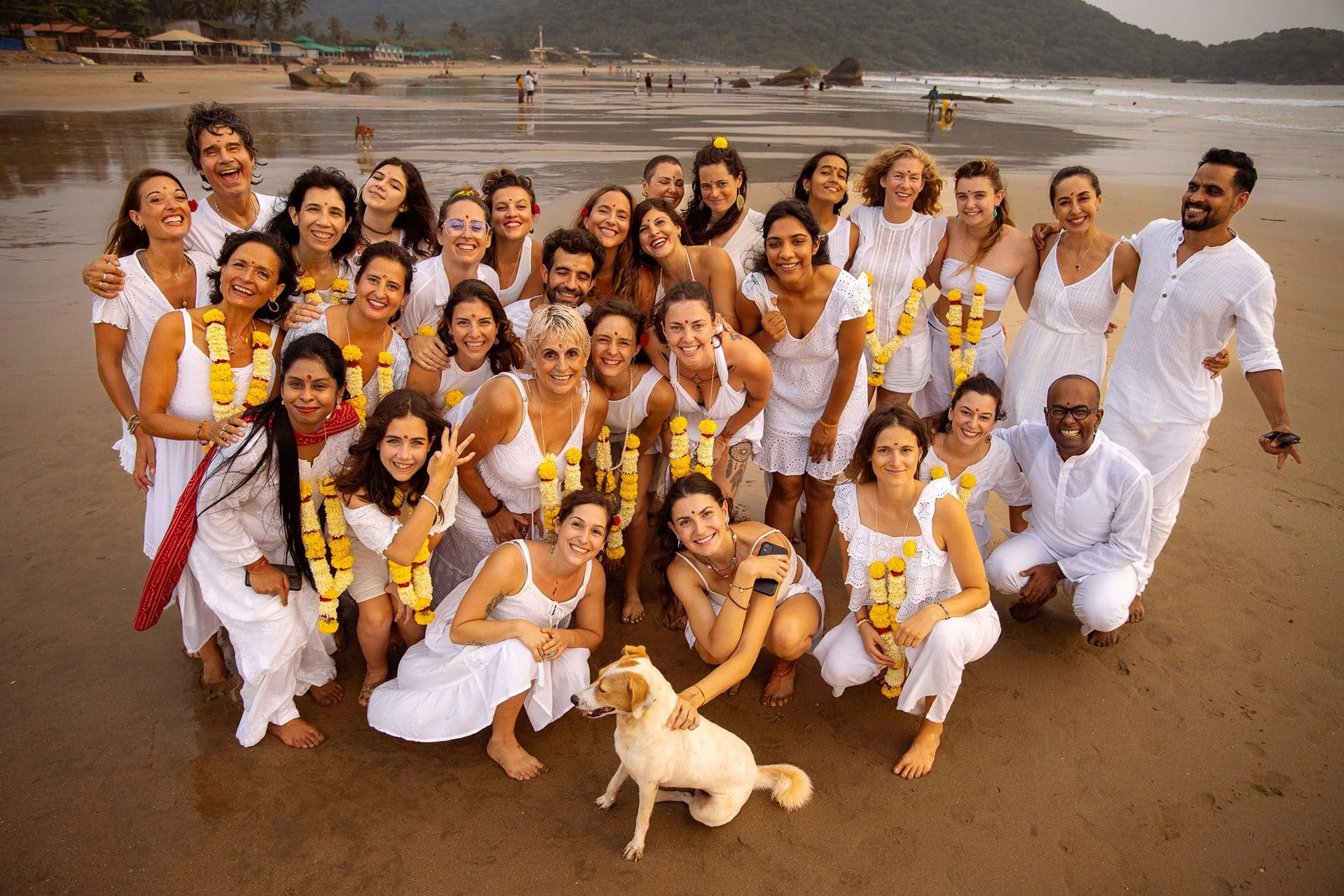 100-stündige fortgeschrittene Vinyasa-Flow-Yogalehrerausbildung – Indien