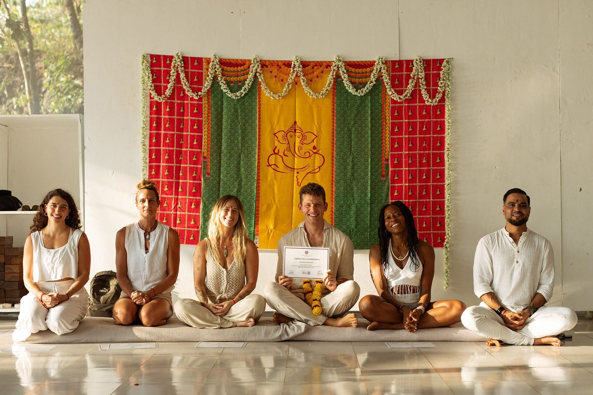 50-stündige Yin-Yoga-Grundausbildung TTC – Indien