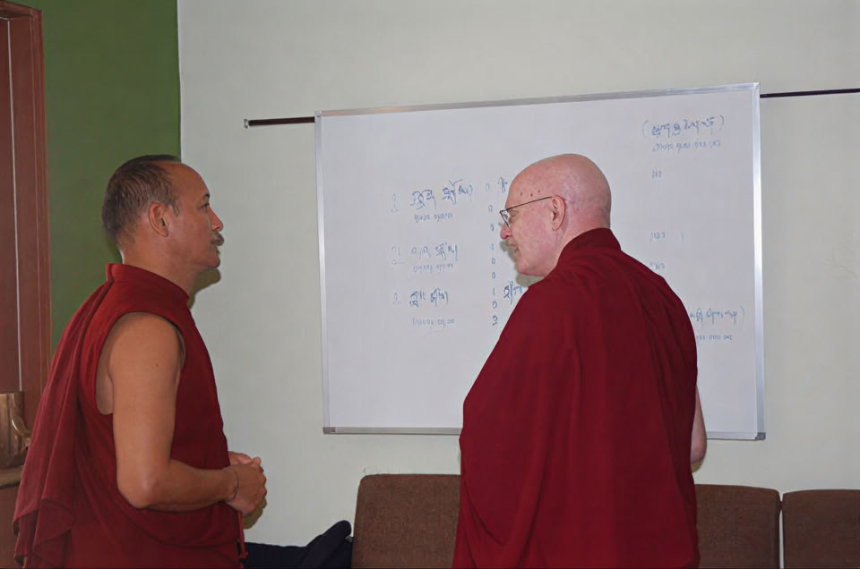 Ngondro (18:00 Uhr) & Stille Meditation (18:30 Uhr)