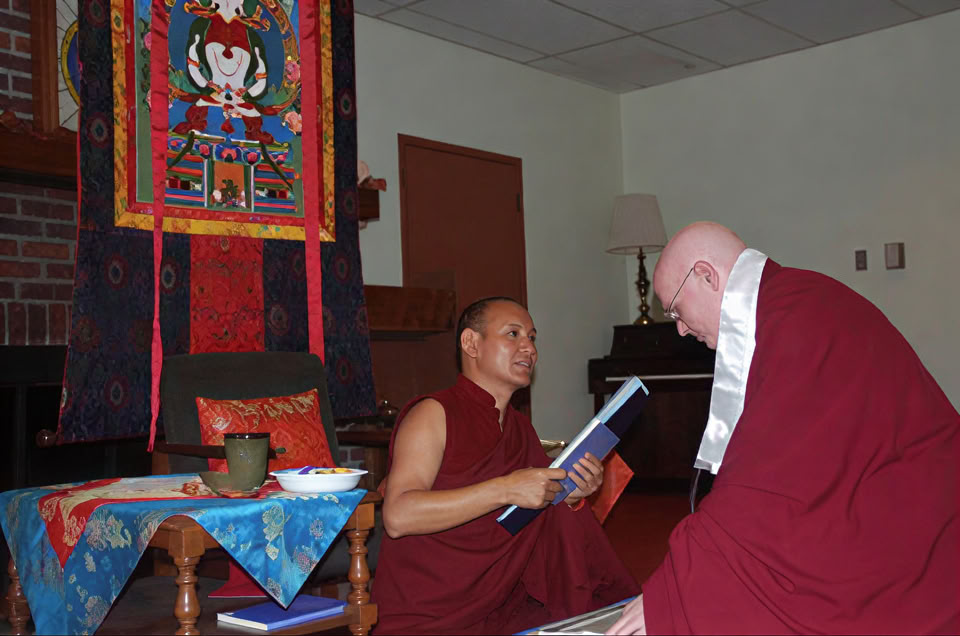 Ngondro (18:00 Uhr) & Stille Meditation (18:30 Uhr)