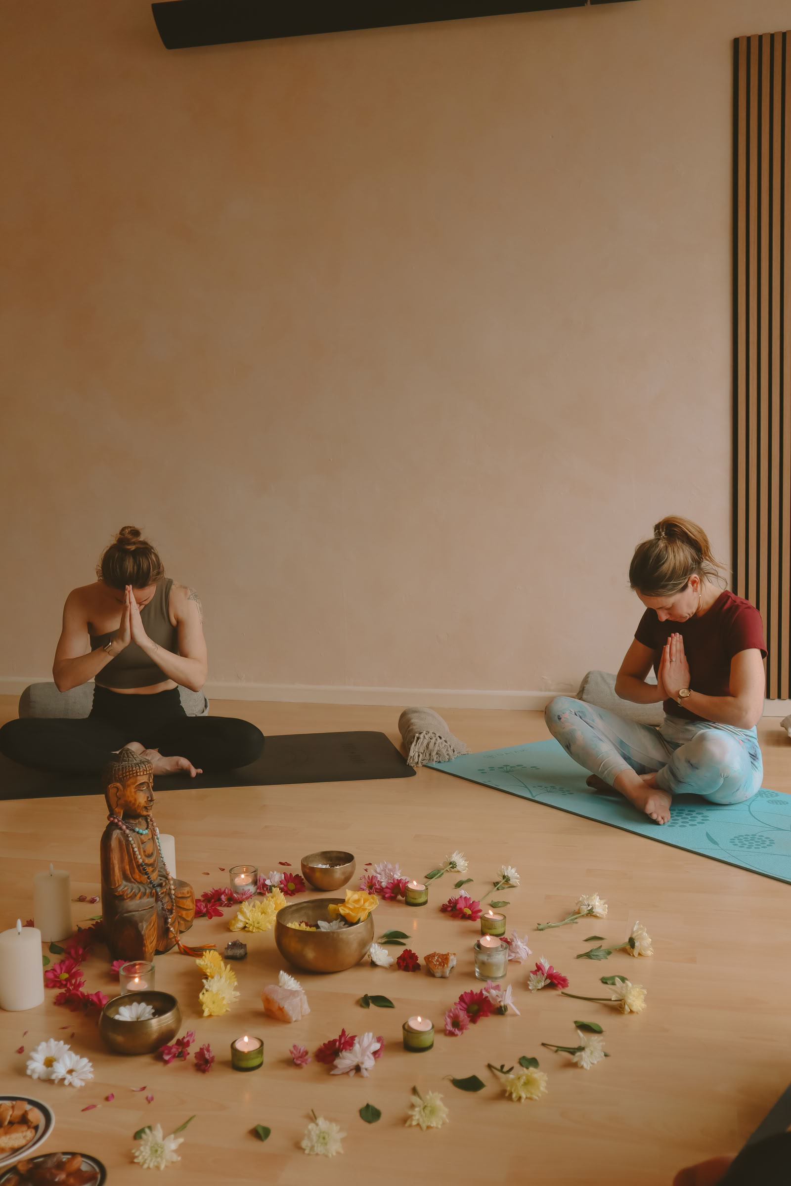 30-stündige Yin-Yoga-Lehrerausbildung