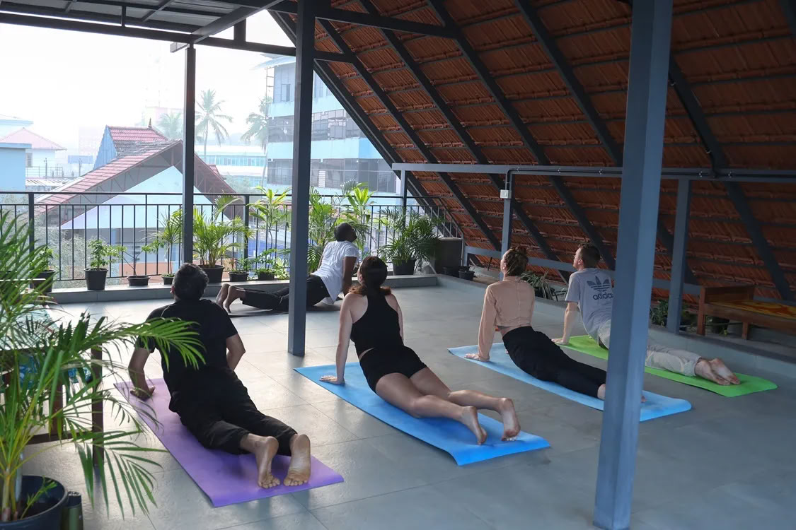 21-tägiges Veda Evolve: Ayur Yoga Ayurveda Wellness- und Verjüngungstherapie mit Yoga Retreat