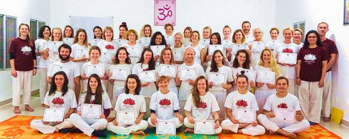 Yoga in Indien lernen mit einer 200-Stunden-Lehrerausbildung