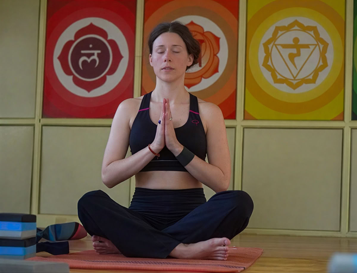 100-stündige ganzheitliche Yoga-Ausbildung