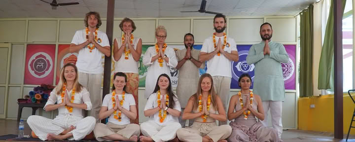 300-Stunden-Kundalini-Yoga-TTC