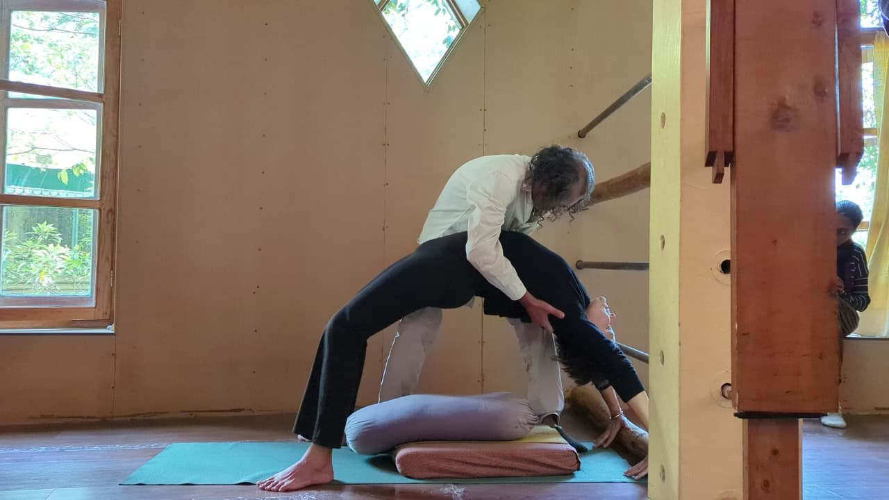 320-Stunden-Yogalehrer-Ausbildung Dharamshala