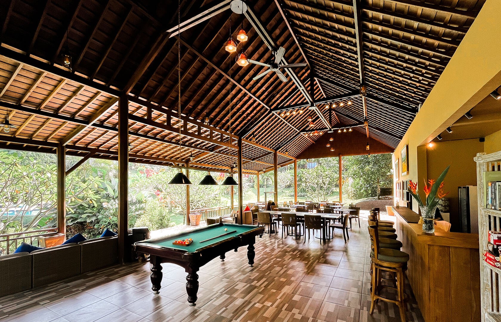 Bali Palms