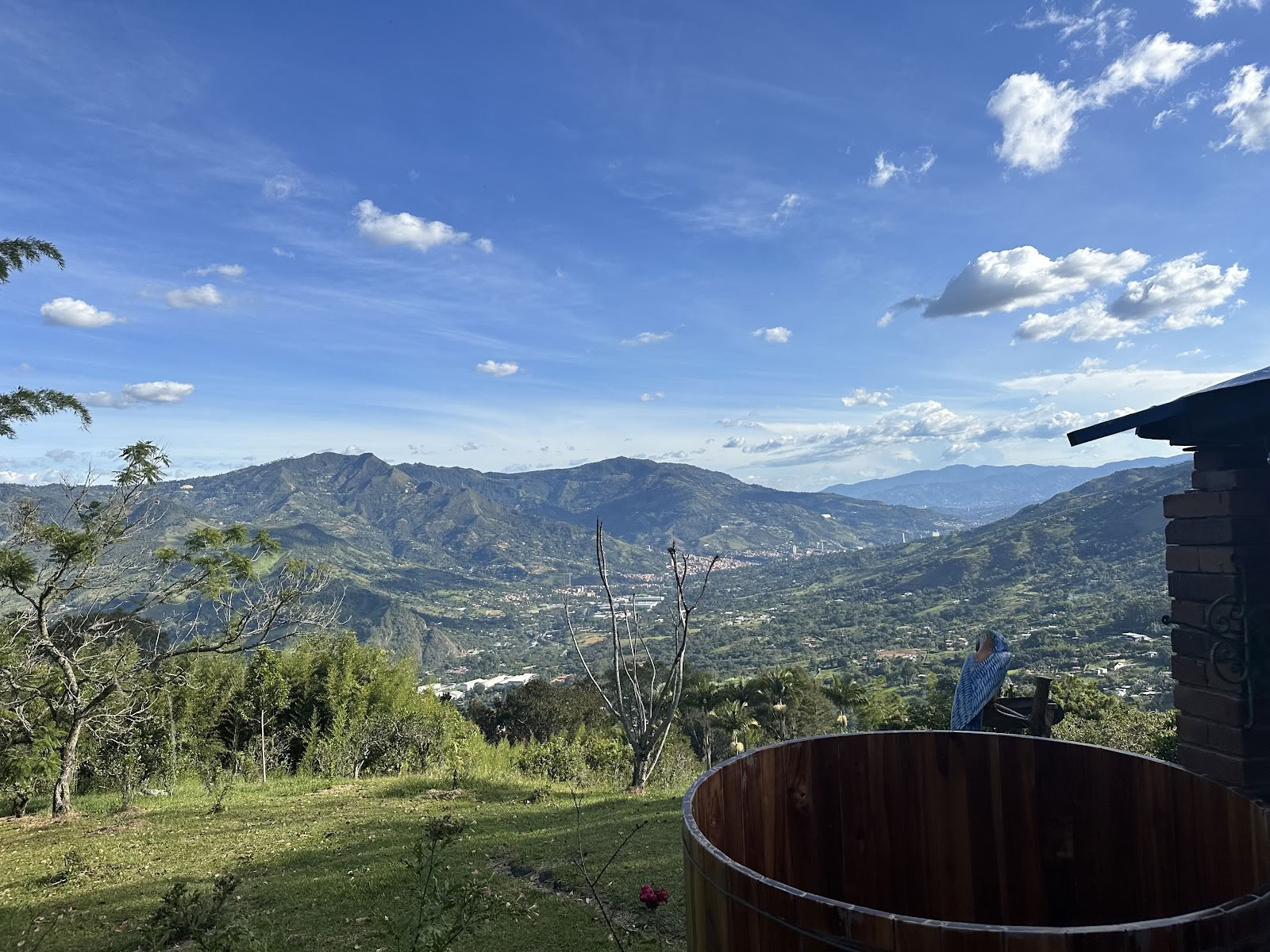 Harmonica Ayahuasca Retreat Colombia (früher Guacamayo)