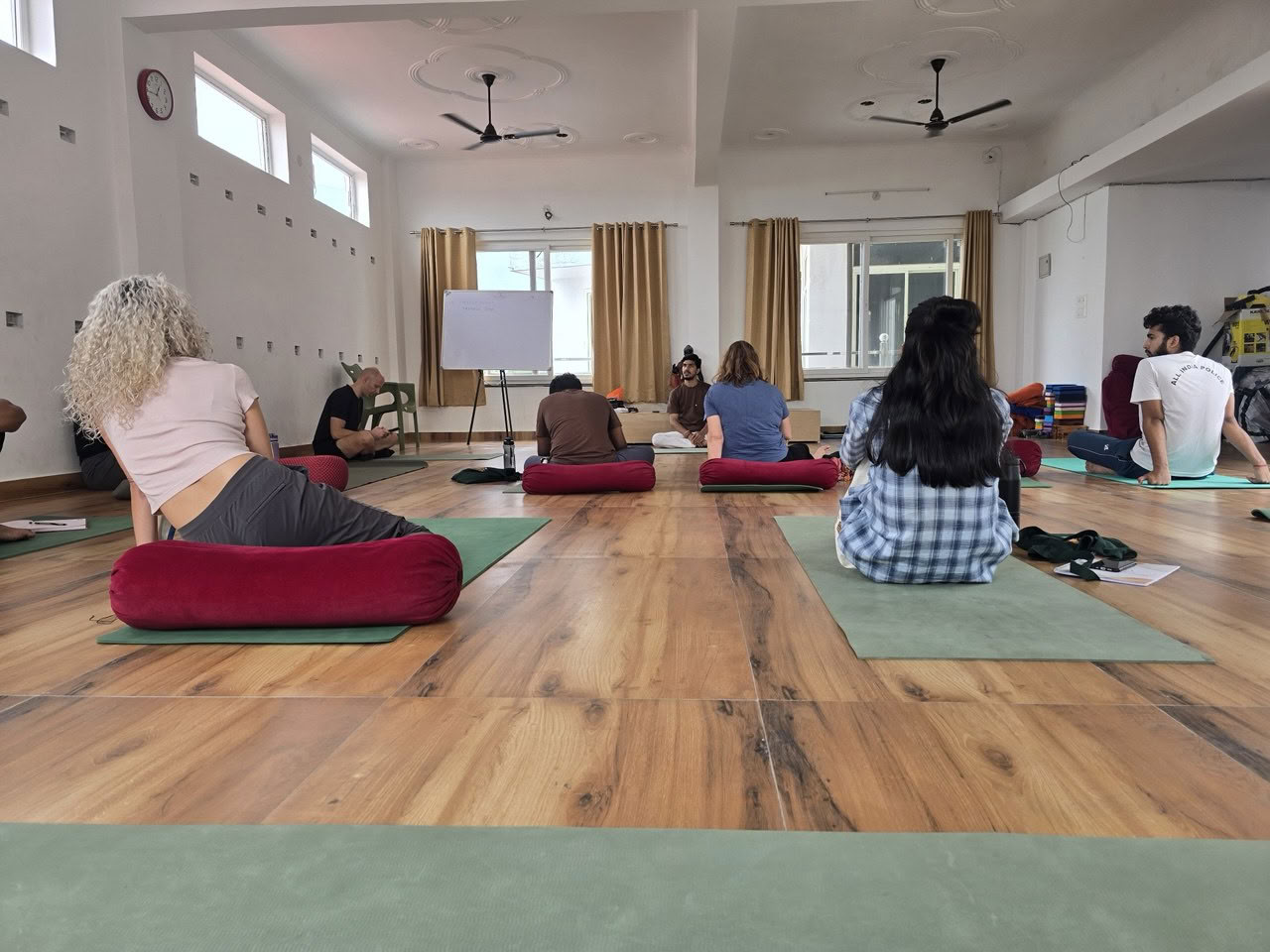 Jeevatman Yogshala - Beste Yogaschule in Rishikesh, Indien