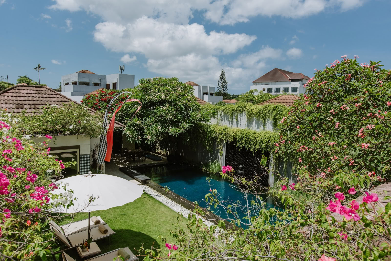 Pronoia Community | Luxuriöses Wellness-Resort direkt am Strand | Yoga, Fitness & Retreats