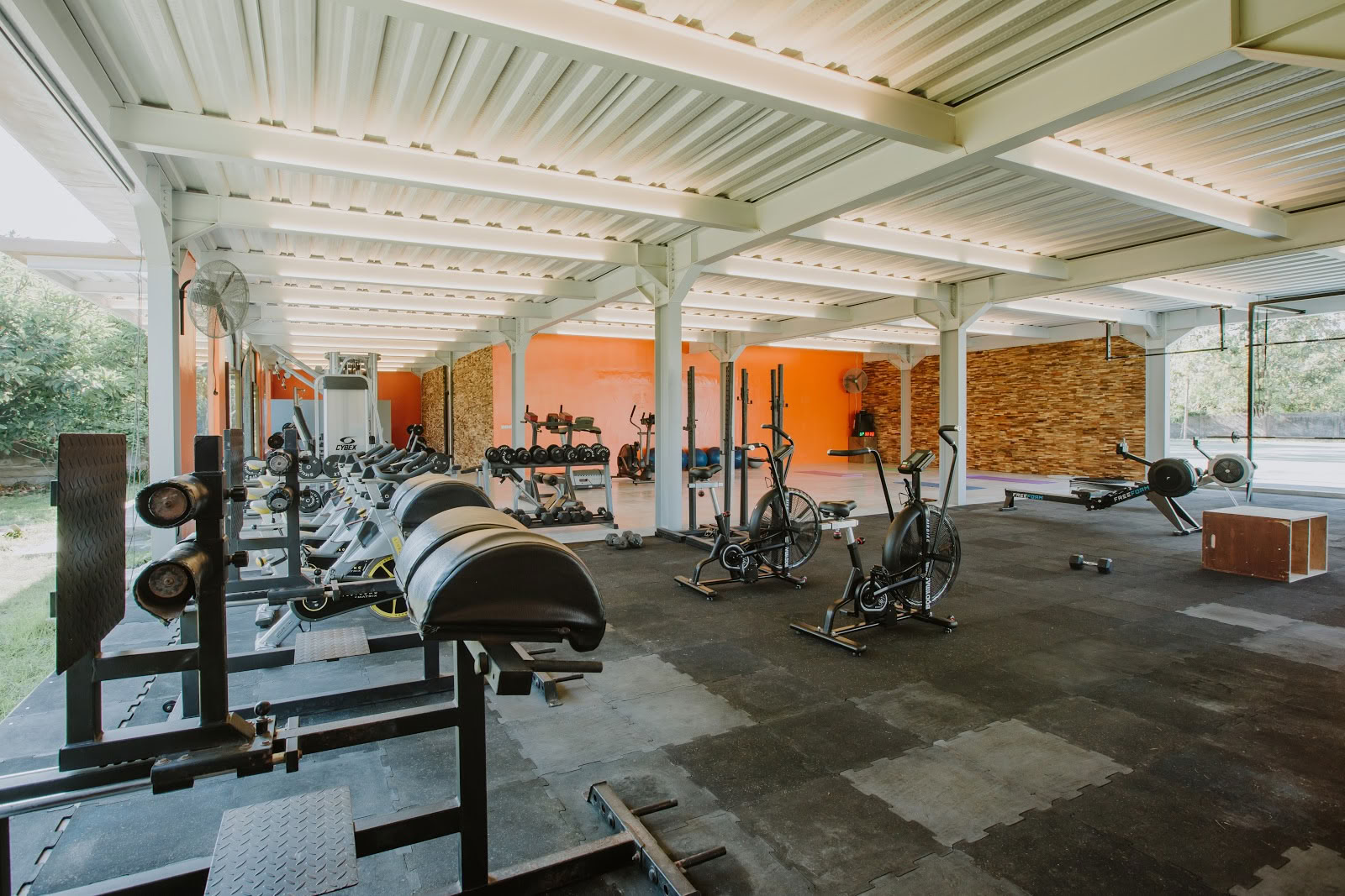 Pronoia Community | Luxuriöses Wellness-Resort direkt am Strand | Yoga, Fitness & Retreats