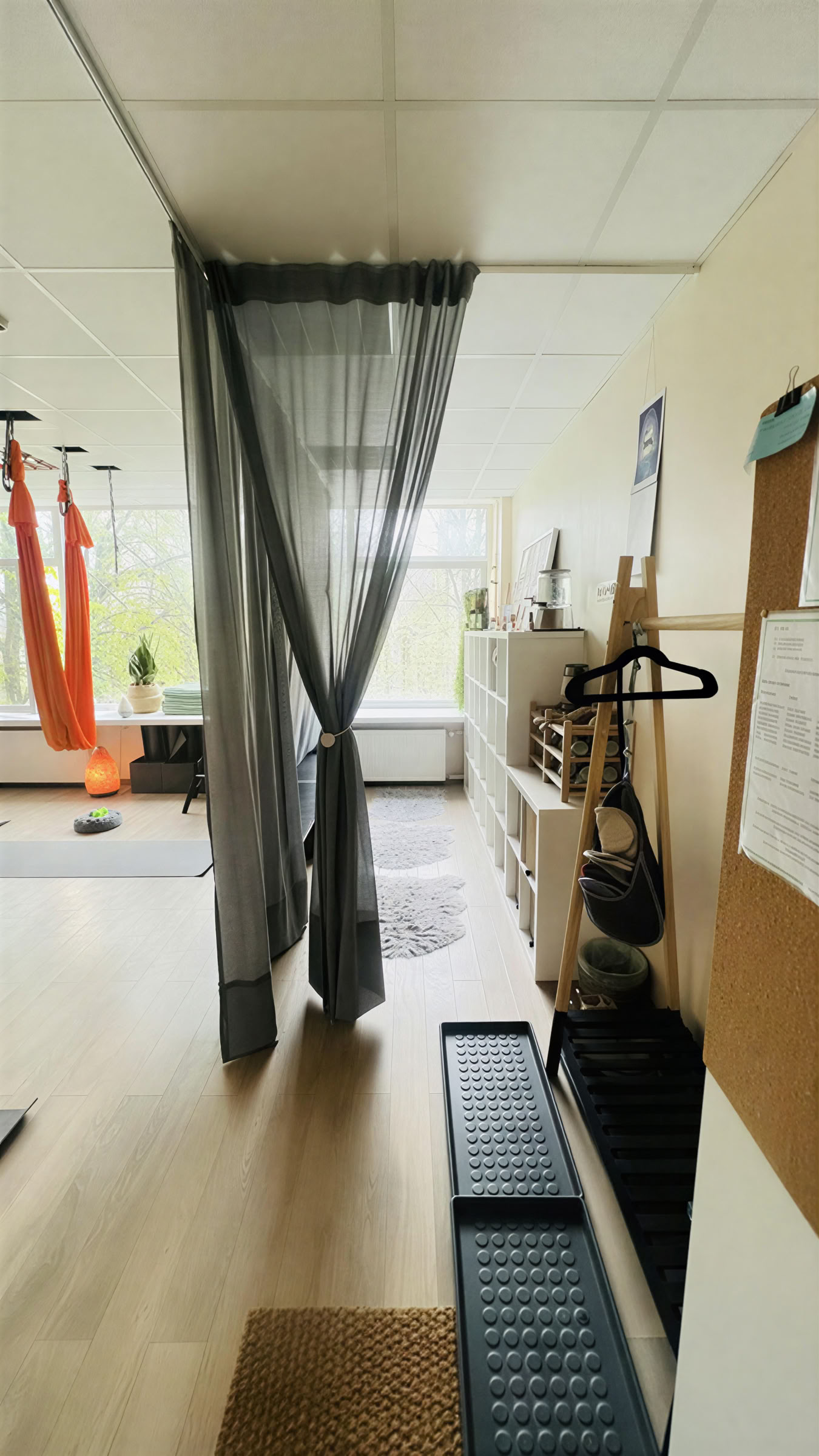 Studio Air Therapy | Oro Yoga Vilnius | Aerial Yoga Lithuania