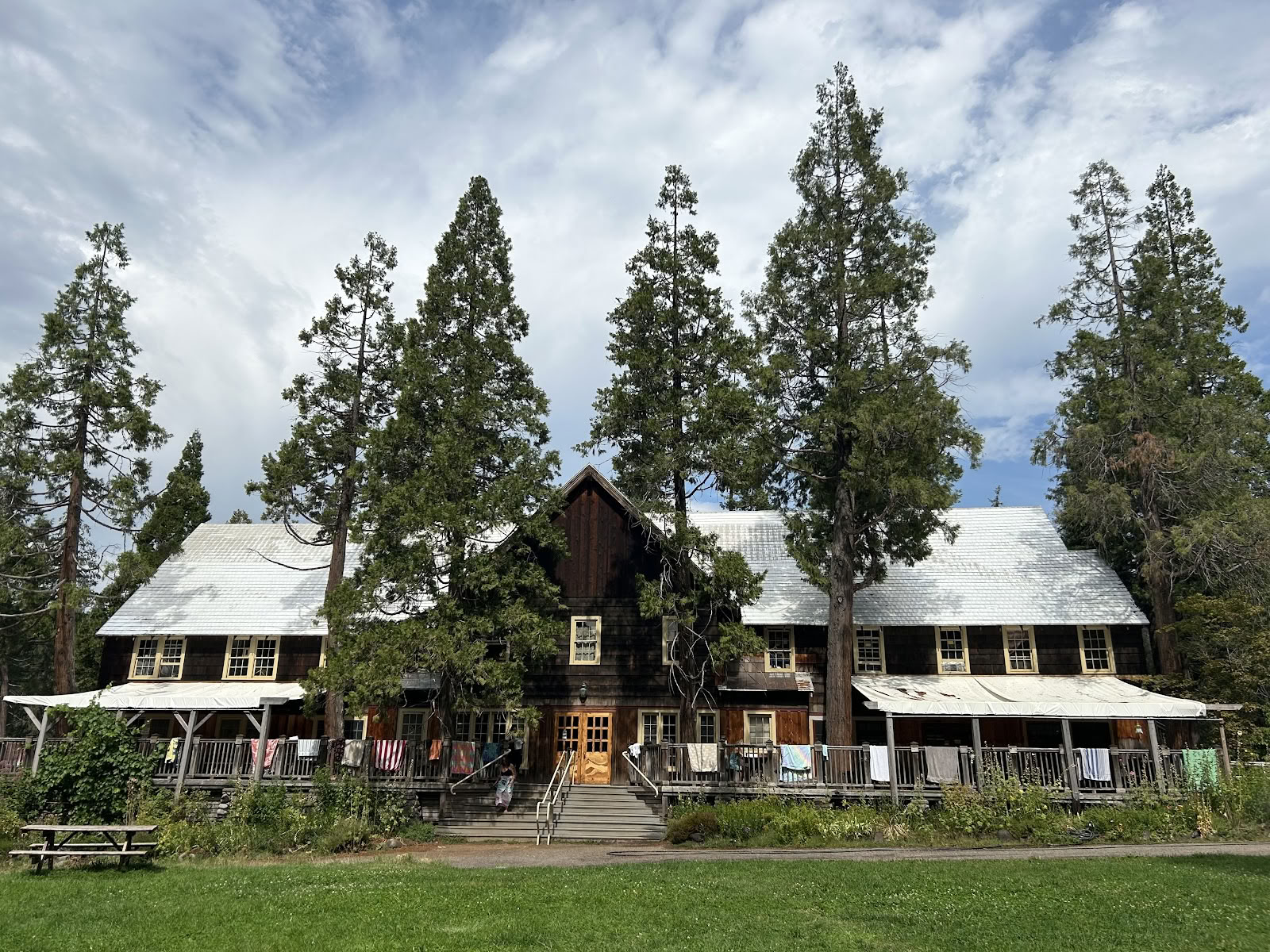 Breitenbush Hot Springs Retreat und Konferenzzentrum