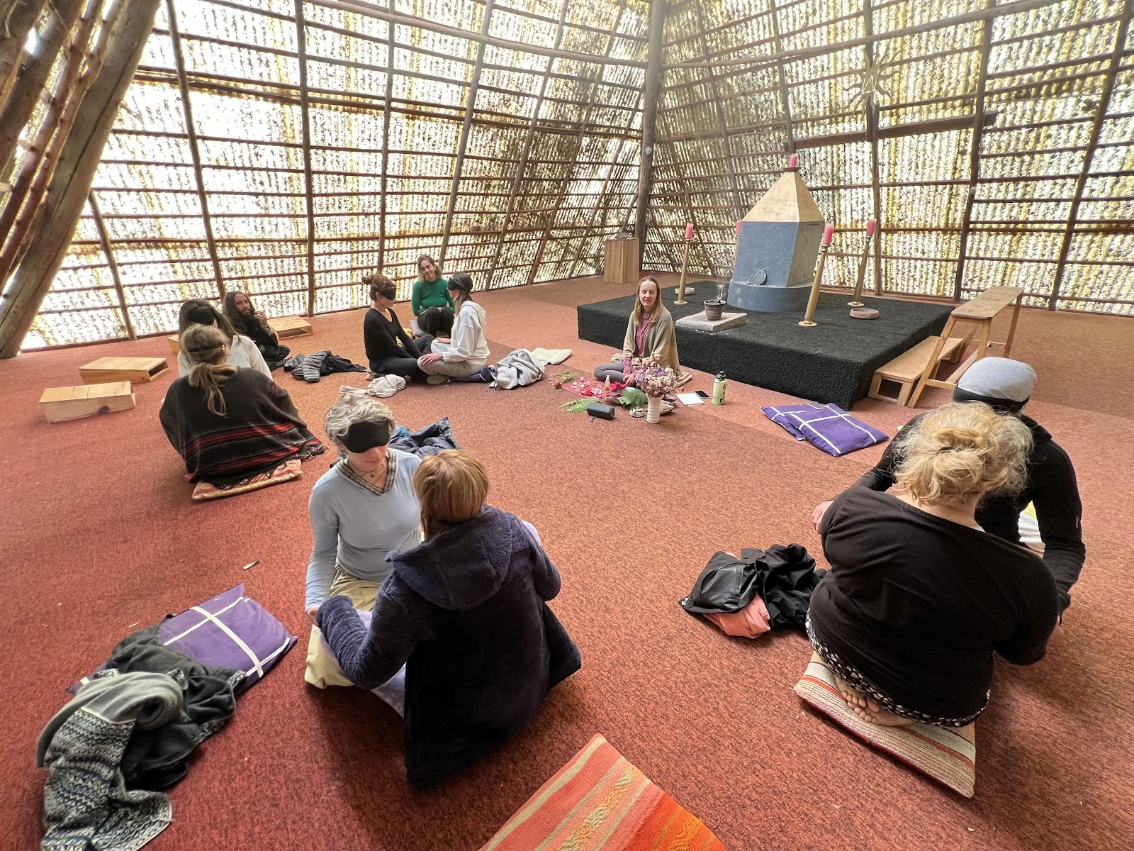 Yanasamyay - Stille & Dunkelheit Retreat