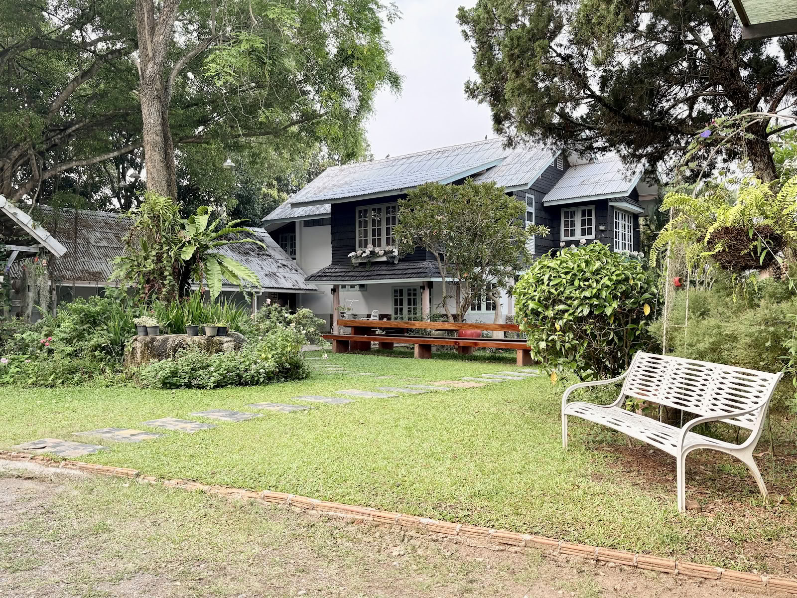 Luminaria Yogashala – Yogaschule und Yoga Retreat Chiang Mai