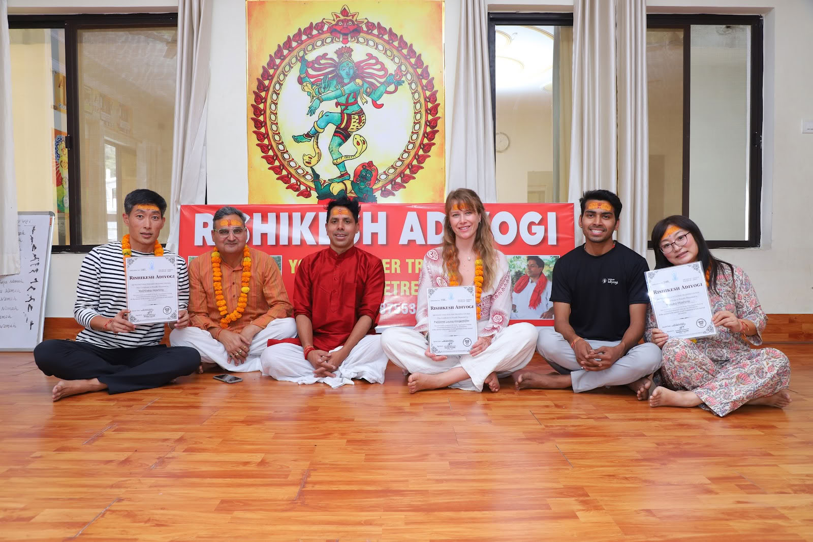 Rishikesh Adiyogi - Yogalehrerausbildung in Rishikesh RYS 200, 300