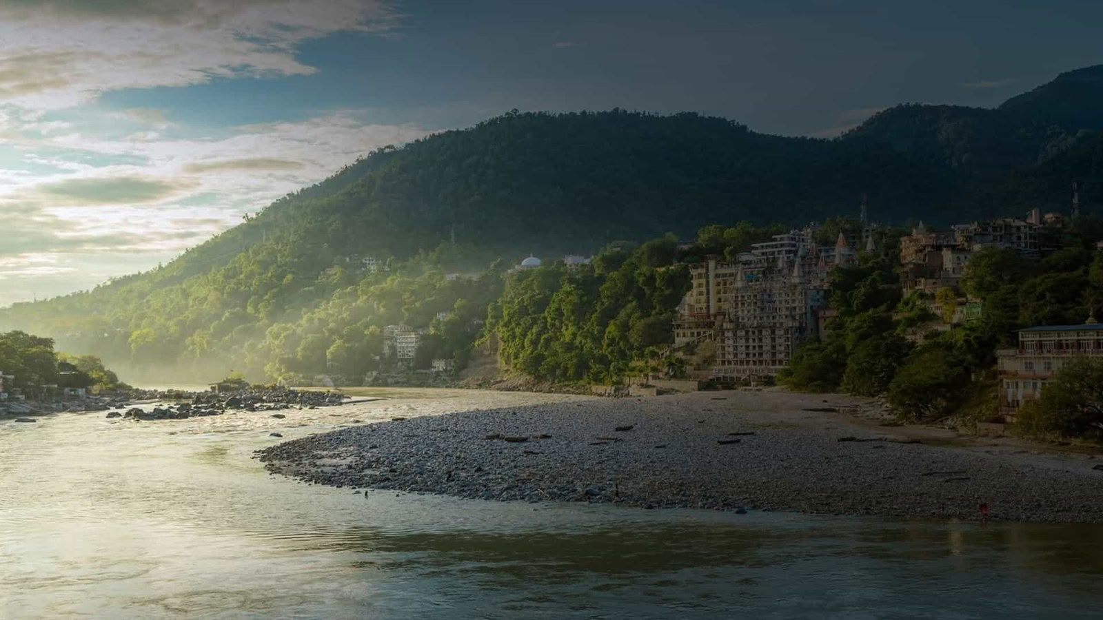 Drishti Yoga School - Beste Yogalehrer-Ausbildungsschule in Rishikesh