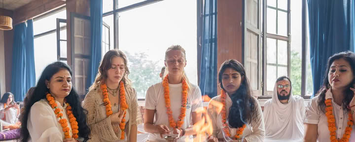 Samadhi Yoga Ashram - Die beste Yogaschule in Rishikesh, Indien