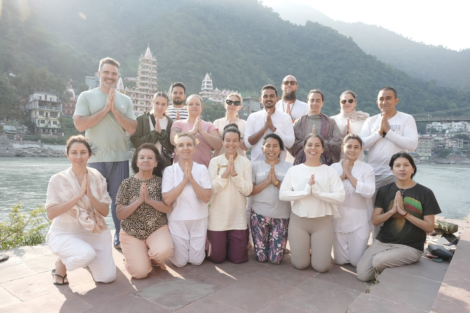 Rishiganga Yogshala - Yogalehrer-Ausbildungsschule & Yoga Retreats in Rishikesh