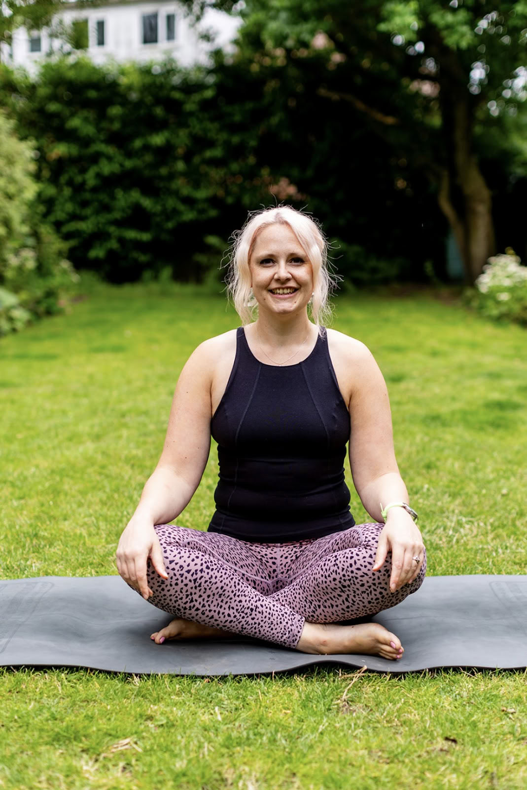 Essen. Schlafen. Yoga