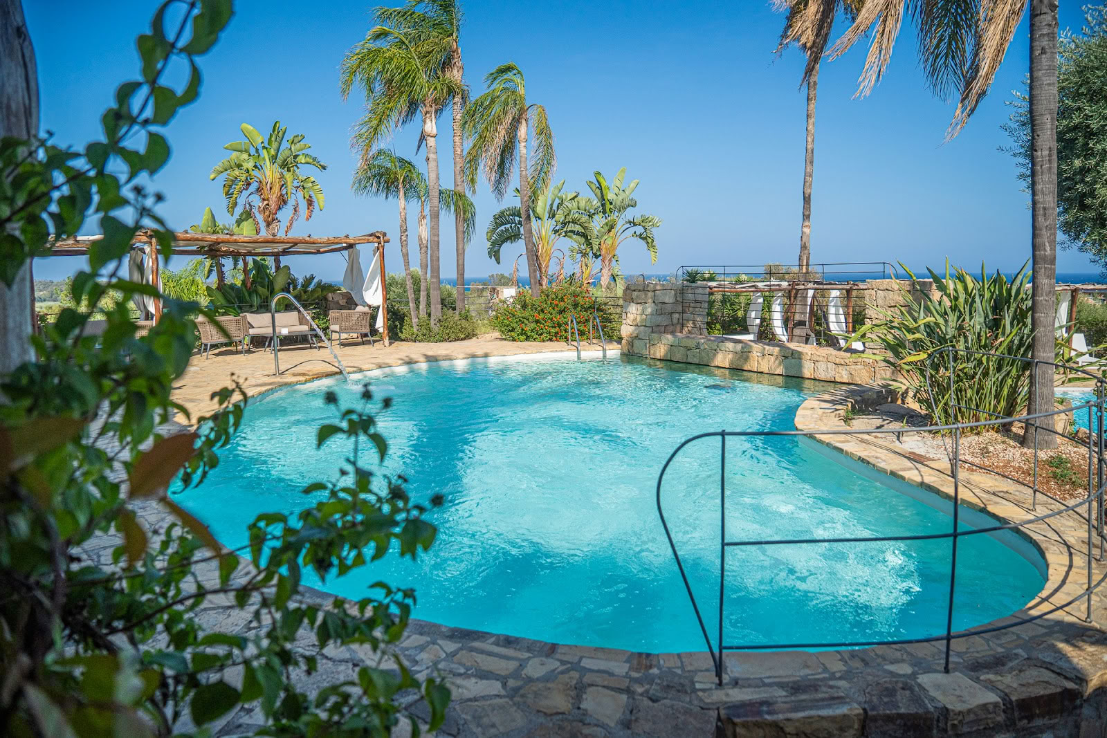 Felix Hotels – Galanias Hotel & Retreat