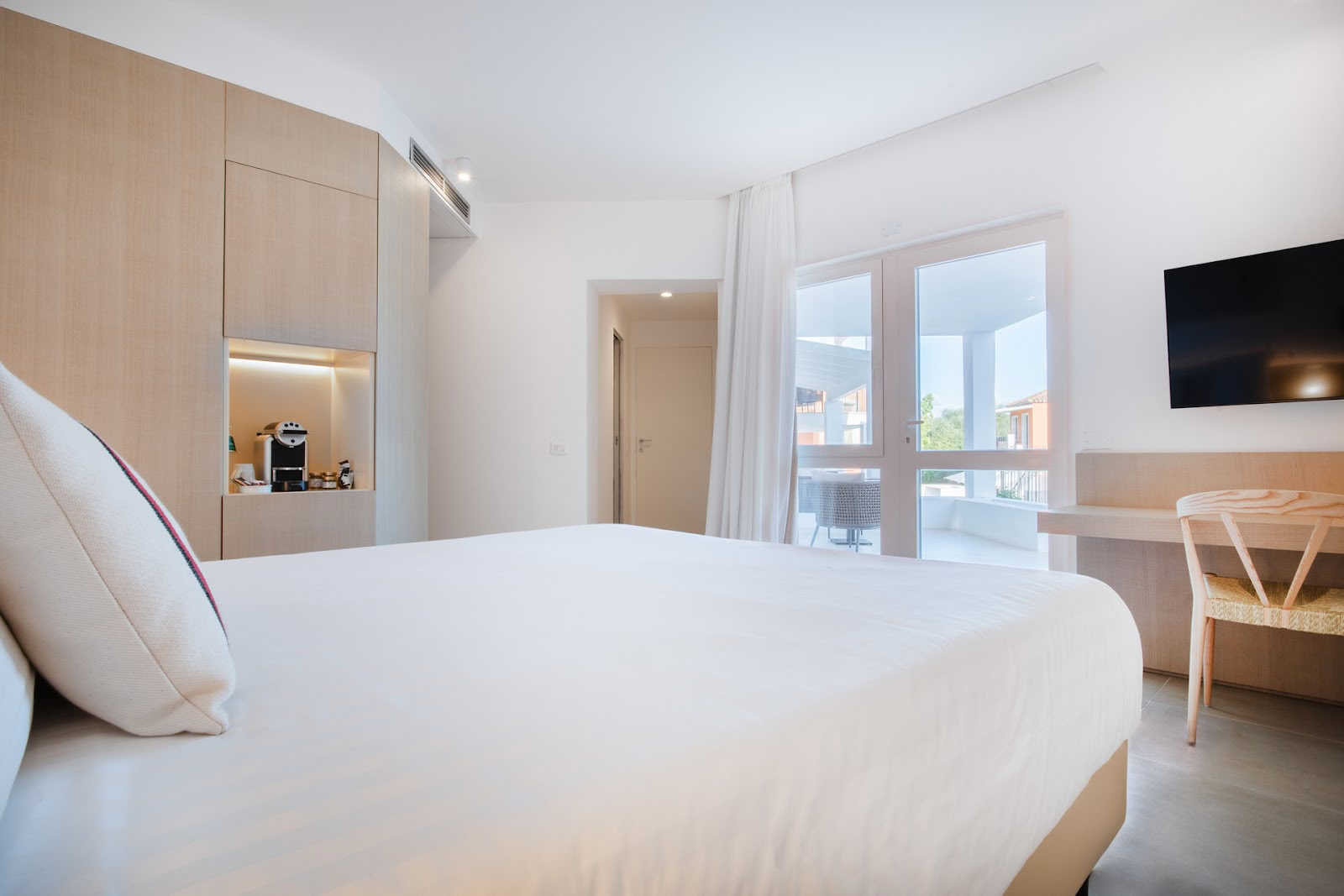 Felix Hotels – Galanias Hotel & Retreat