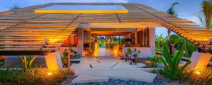 Hotel Komune und Beach Club Bali