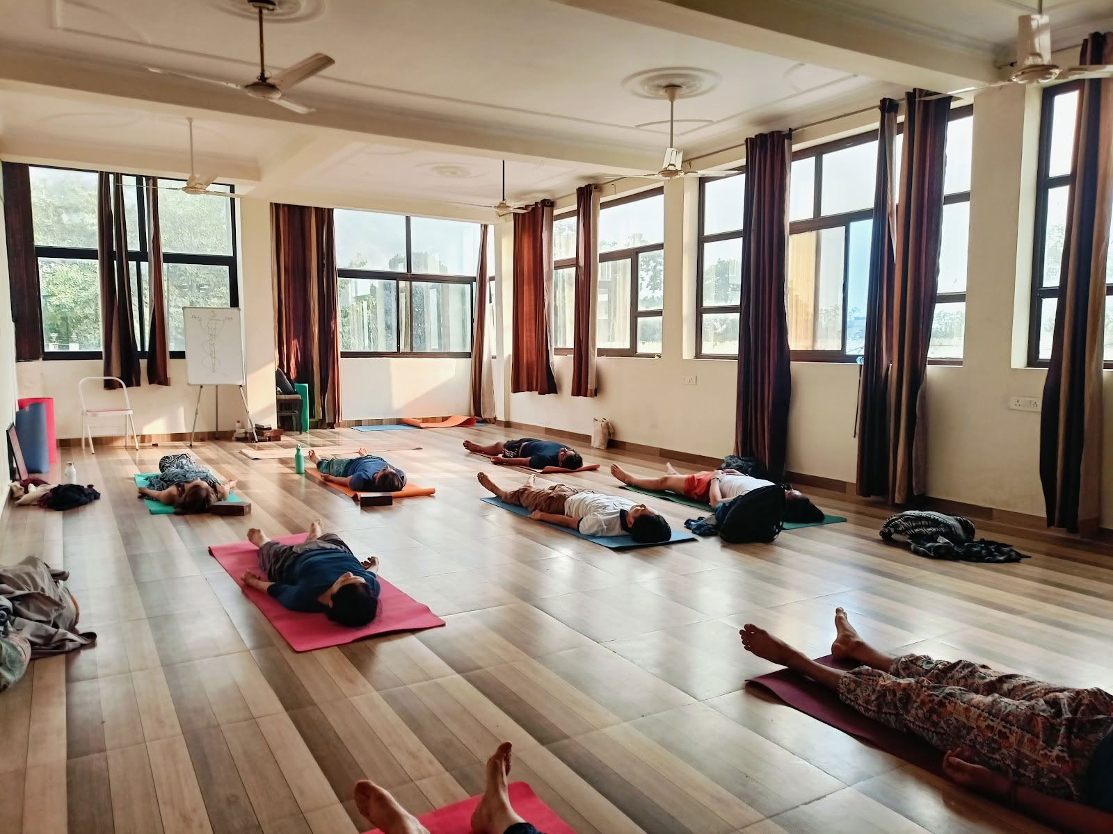 Rishikesh Yoga Valley School | Yogalehrerausbildung in Rishikesh