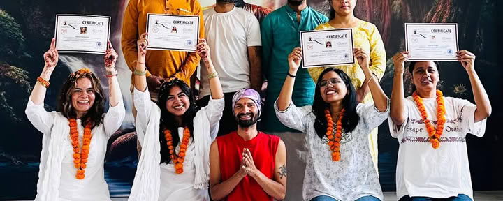 Rishikesh Yoga Valley School | Yogalehrerausbildung in Rishikesh