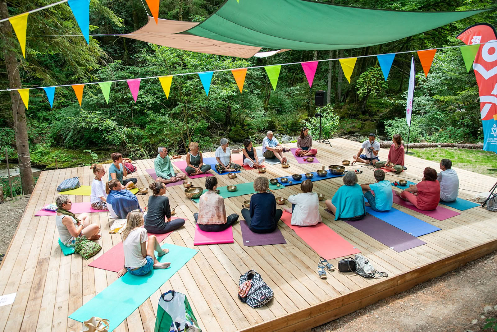SANSKRITI – Yoga- und Meditations-Retreat-Zentrum | Französische Alpen