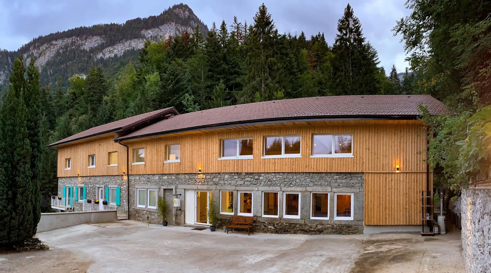 SANSKRITI – Yoga- und Meditations-Retreat-Zentrum | Französische Alpen