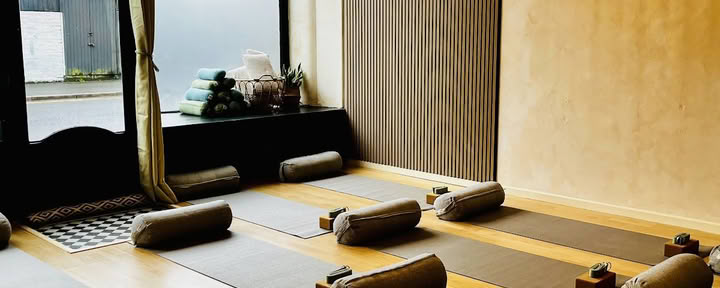 Joy Yoga Wellness Studio – Infrarotbeheiztes Yoga
