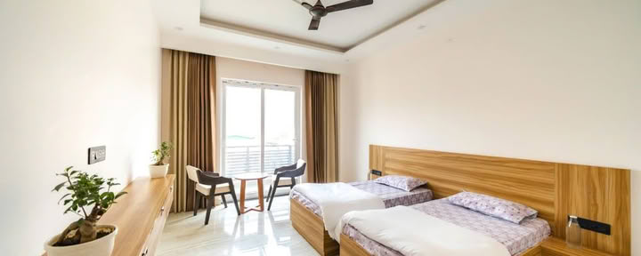 2 Gemeinschaftszimmer (Premium-Unterkunft)