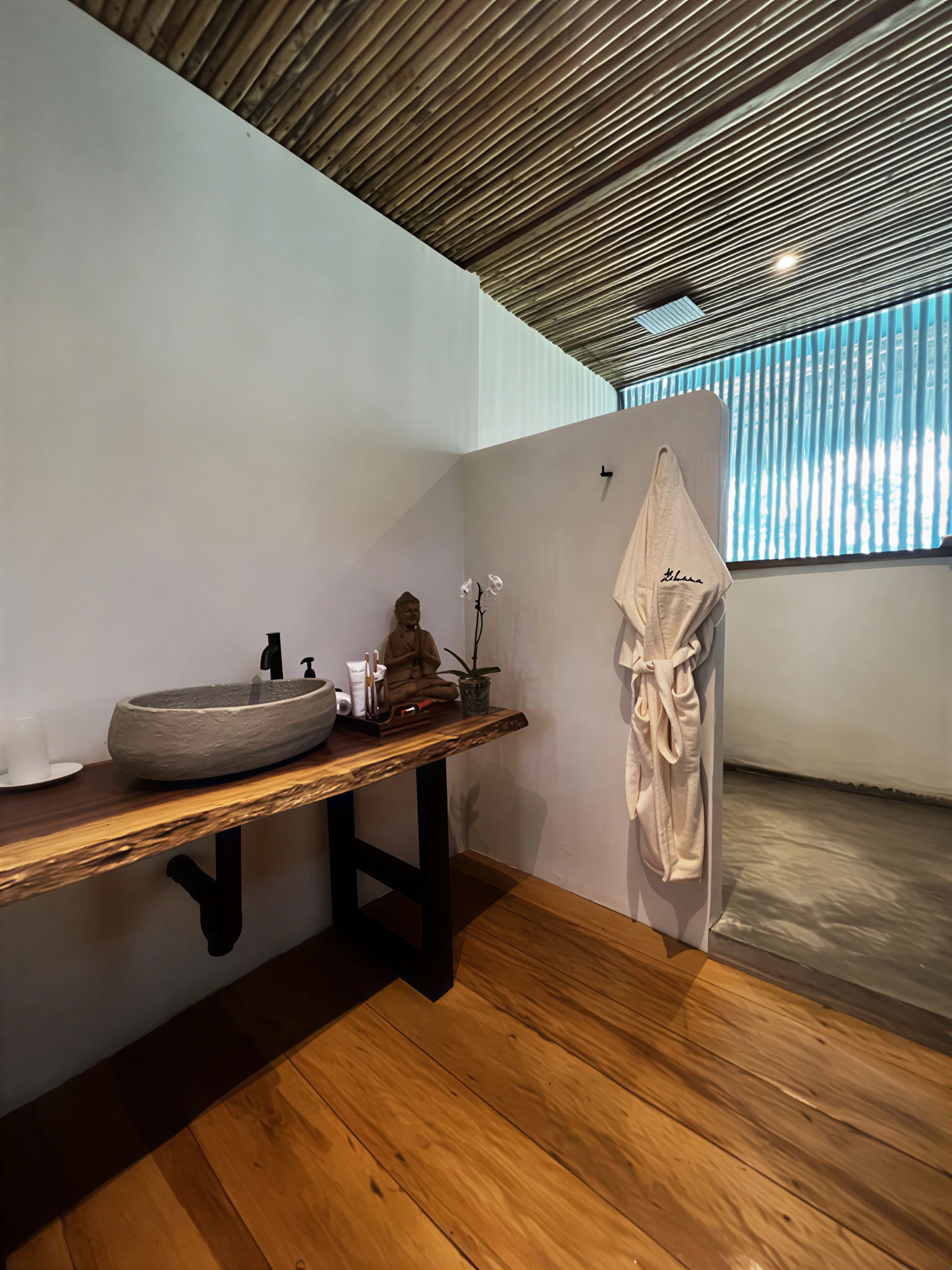 AMZ Jungle Suite Private 2WK