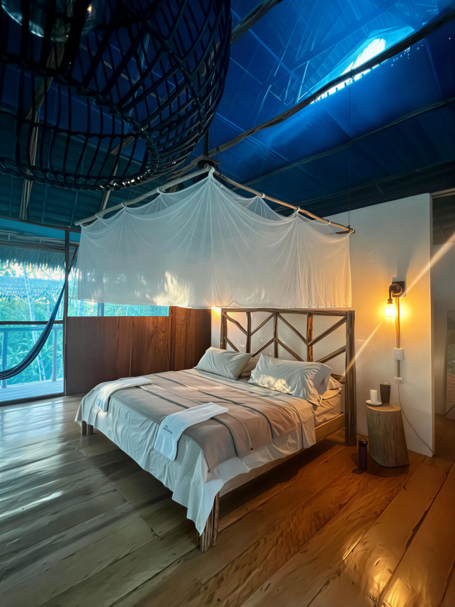 AMZ Jungle Suite Private 2WK (2ppl)