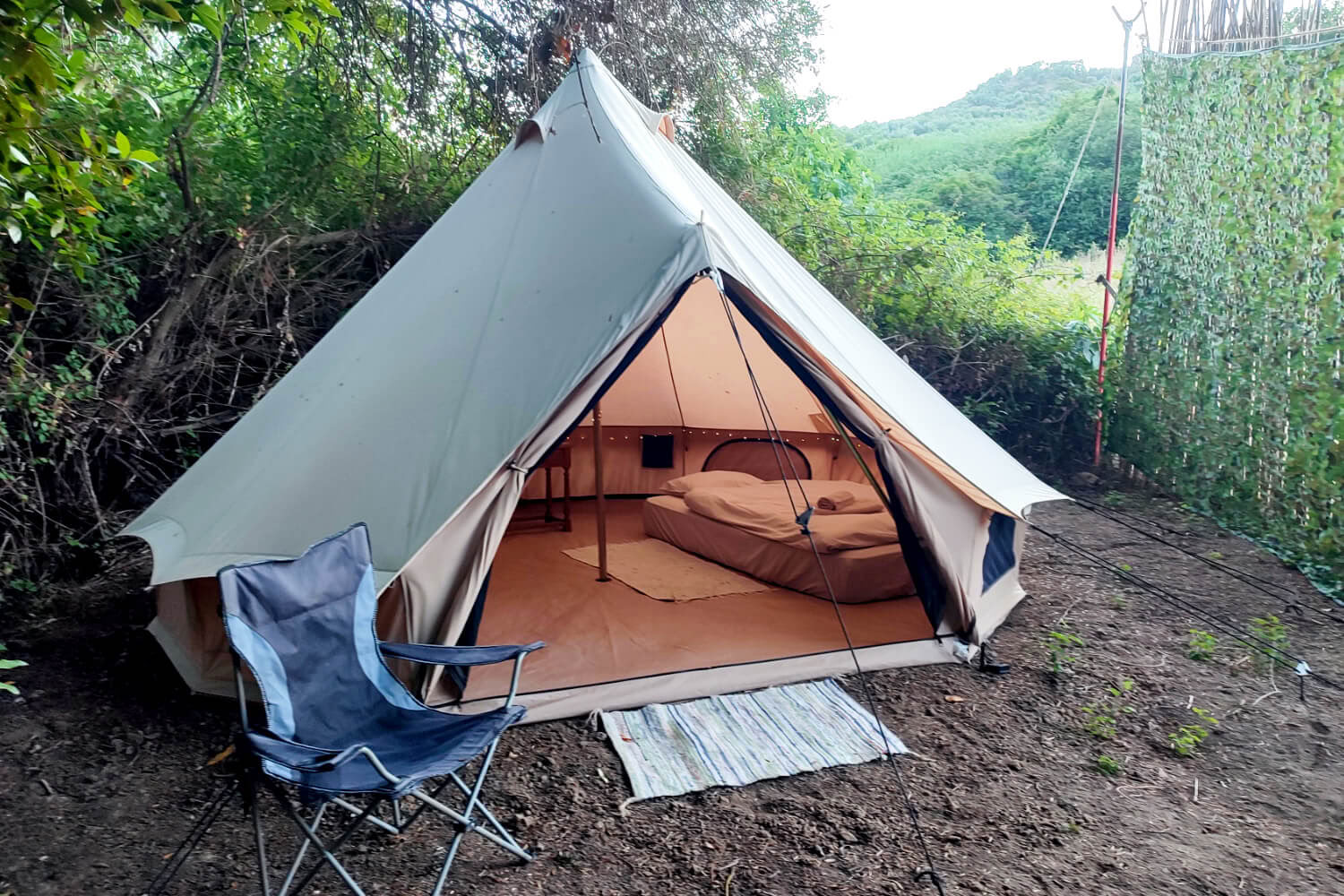 Glamping Bell-Zelt für 2 Gäste mit Außenbadzimmer