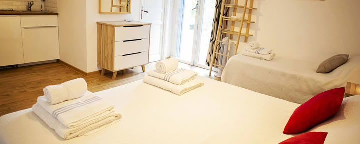The Courtyard Apartment