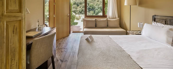 Verbundenes Superior-Zimmer mit Gartenblick