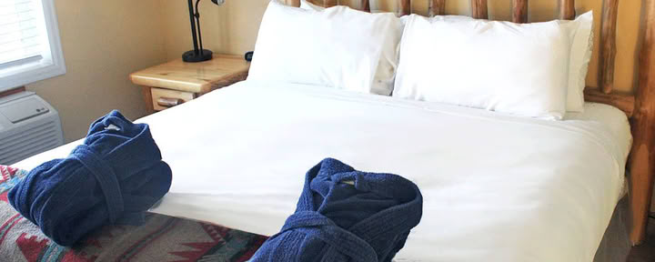 Doppelzimmer mit zwei Queensize-Betten