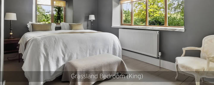 Einzelzimmer mit Super-King-Bett und Gemeinschaftsbad