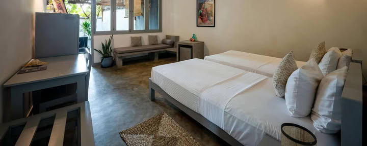 Zimmer mit zwei Innenhöfen