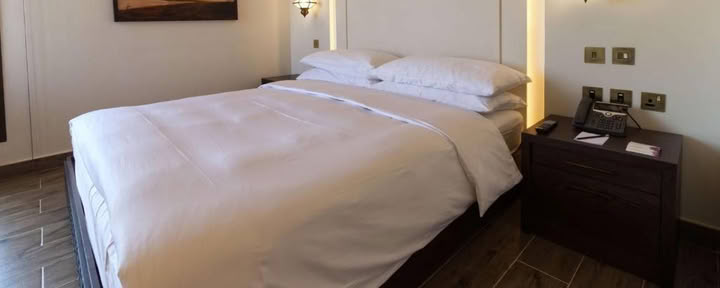 Grand Deluxe Room