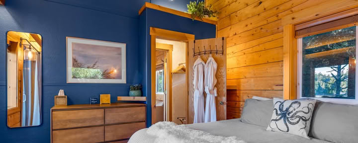 Deluxe-Ein-Zimmer-Hütte – 1 Queensize-Bett, eigenes Bad